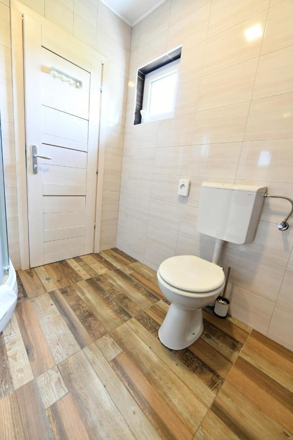 Apartman Doris Rakovica Exteriör bild