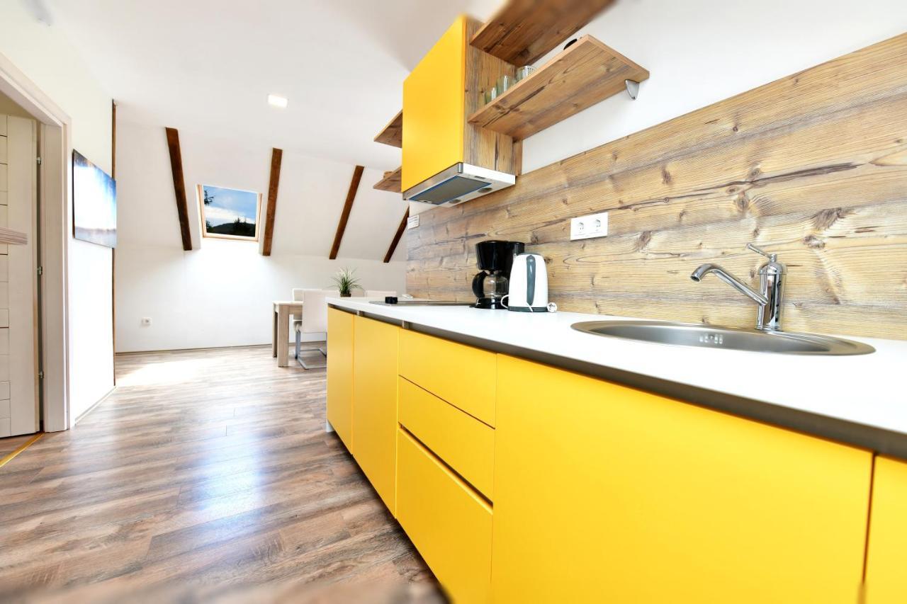 Apartman Doris Rakovica Exteriör bild